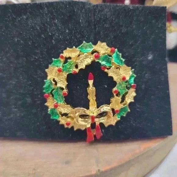 Christmas Brooches Red/Green/Gold - Picture 2 of 4